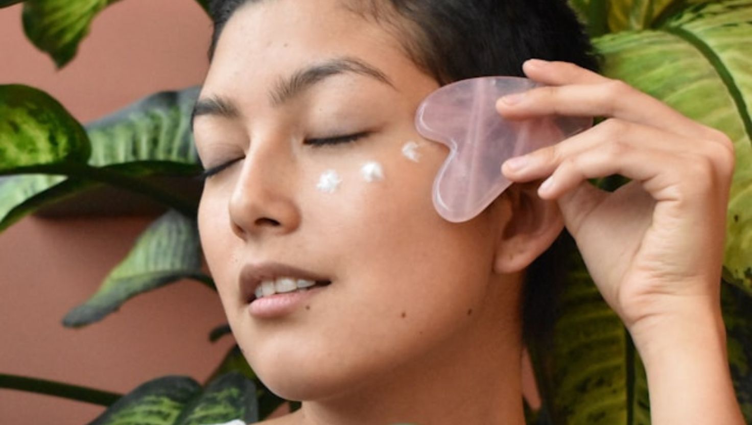Morning vs Night Skincare: Do’s and Don’ts You Need to Know