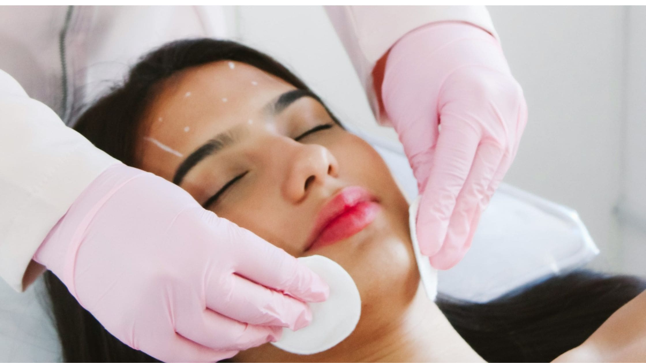 Best Facials in NYC for Instant Glow Before Weddings or Photoshoots