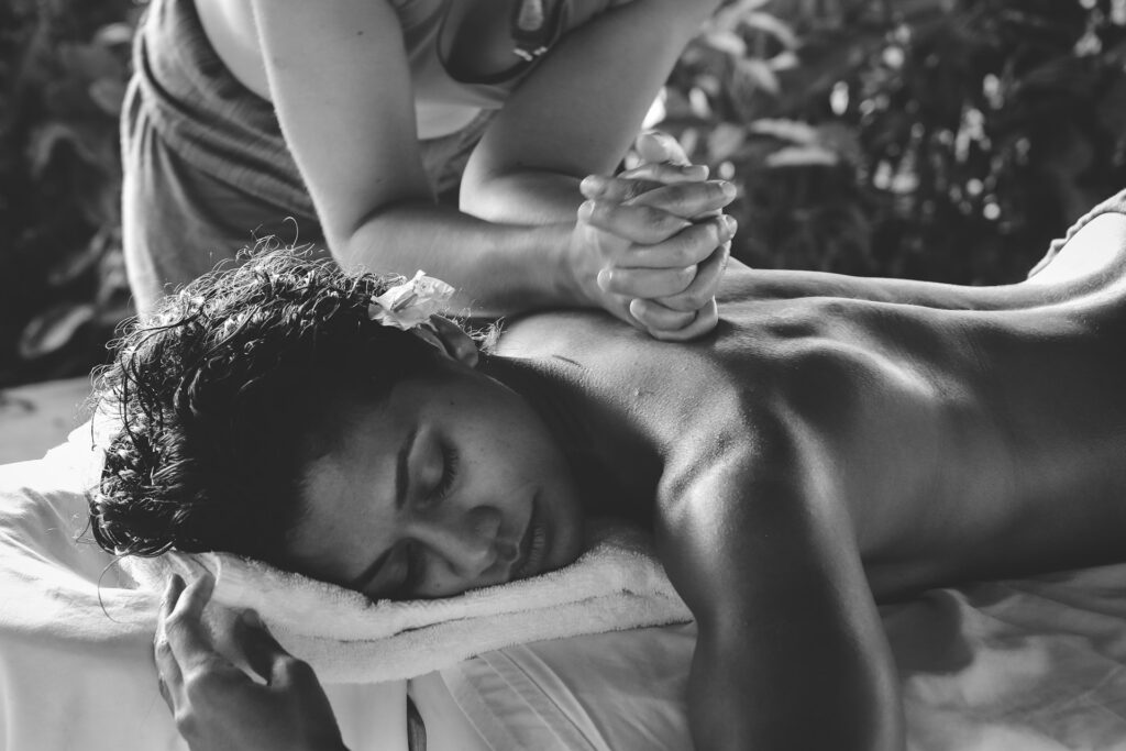 Glow Behind: Back Facials That Smooth, Clear & Revive Your Skin